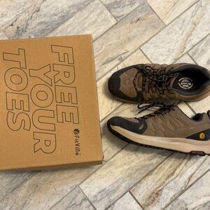 FitVille men's size 10 wide Black/Brown Low-Top Core Hiking Shoes V3 MSRP $92.00